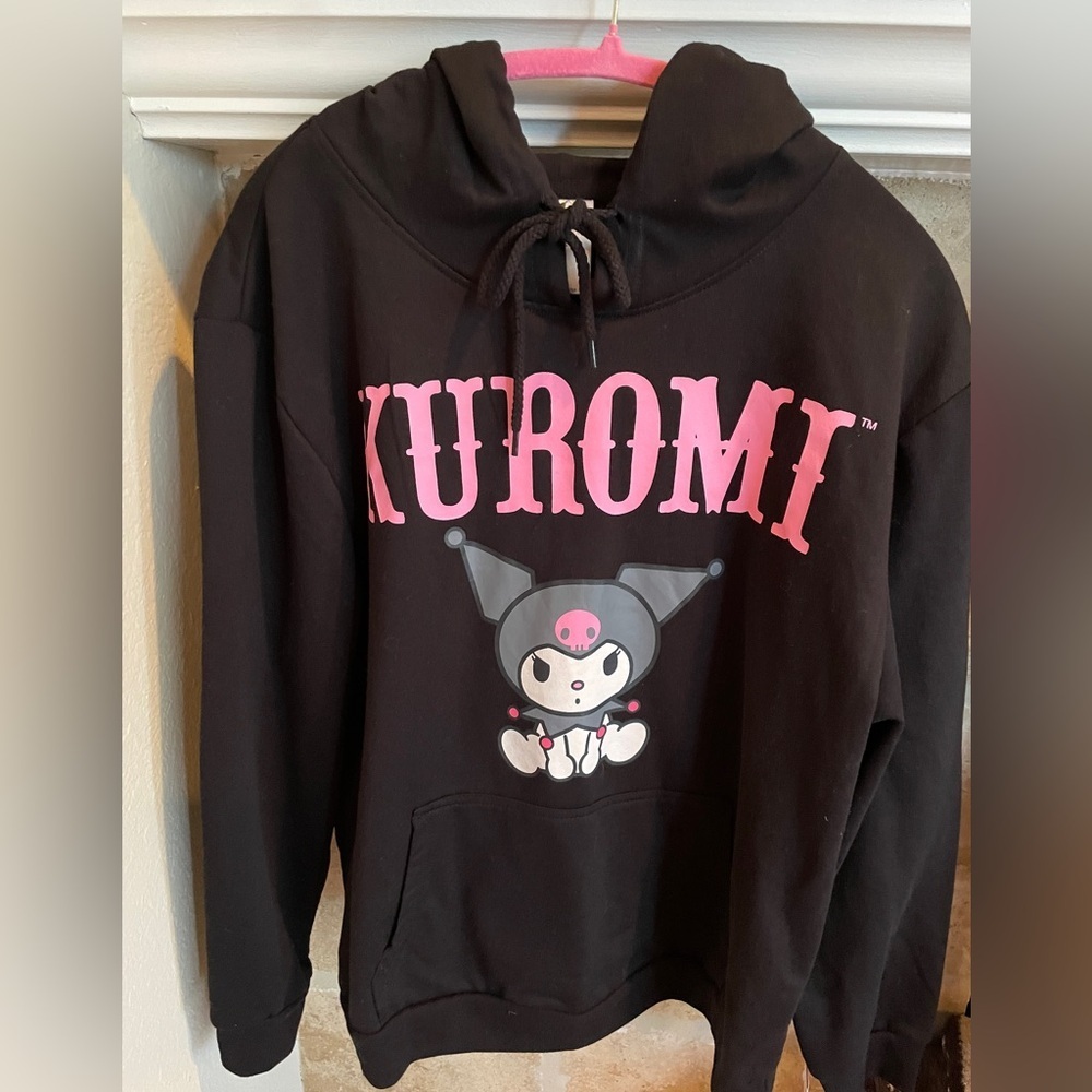NWT Sanrio Kuromi Sweatshirt 3d Ears Black Pink Cotton Blend Hello Kitty Large
